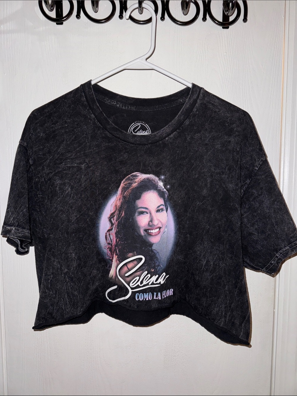 Selena Graphic Crop Tee - Black